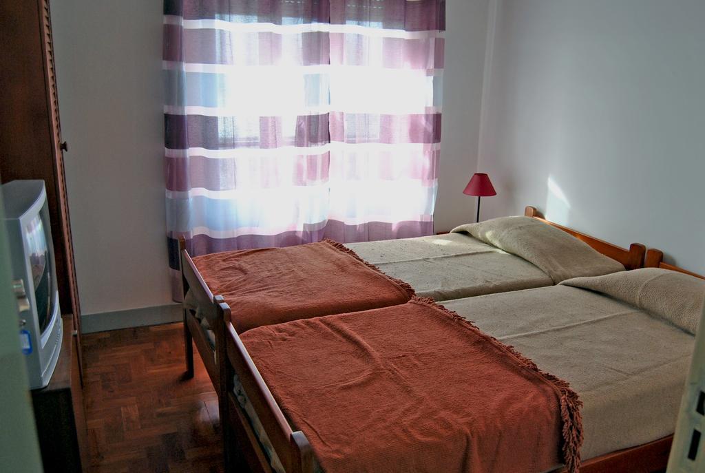 ホテル Tagus Host - 40308Al- 44211Al Santarém エクステリア 写真